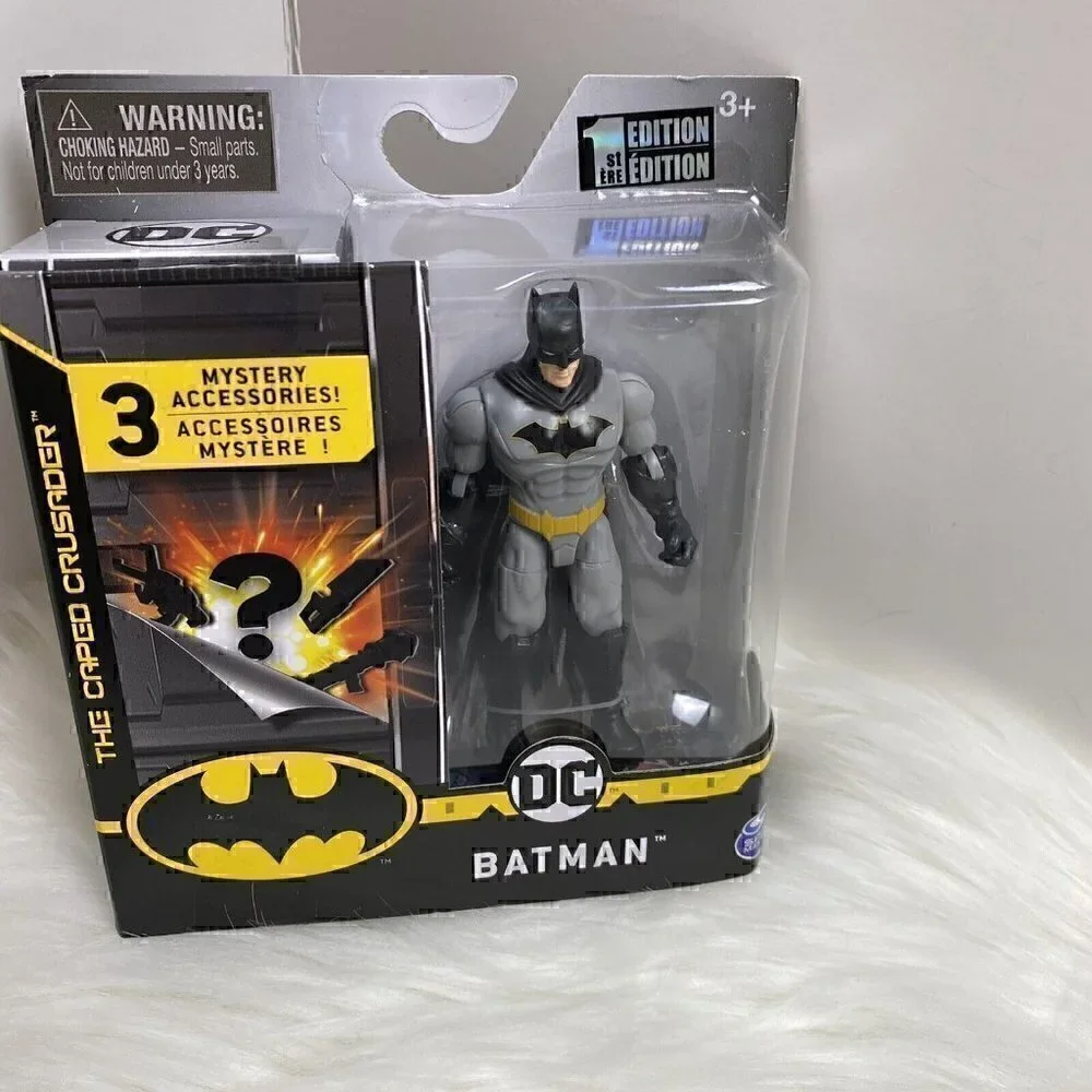 NEW Batman 4” DC The Caped Crusader w/ 3 Mystery Accessories 1st Edition